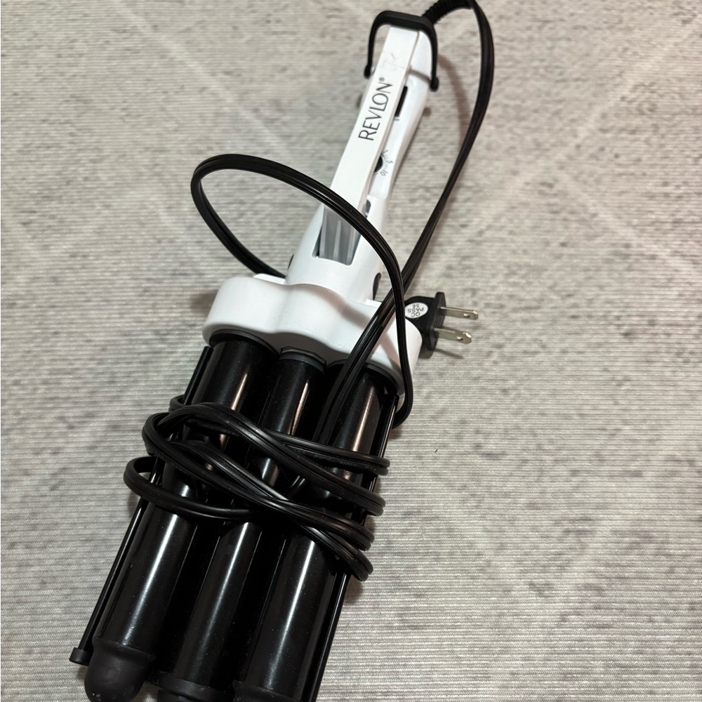 Revlon Black and White Crimper